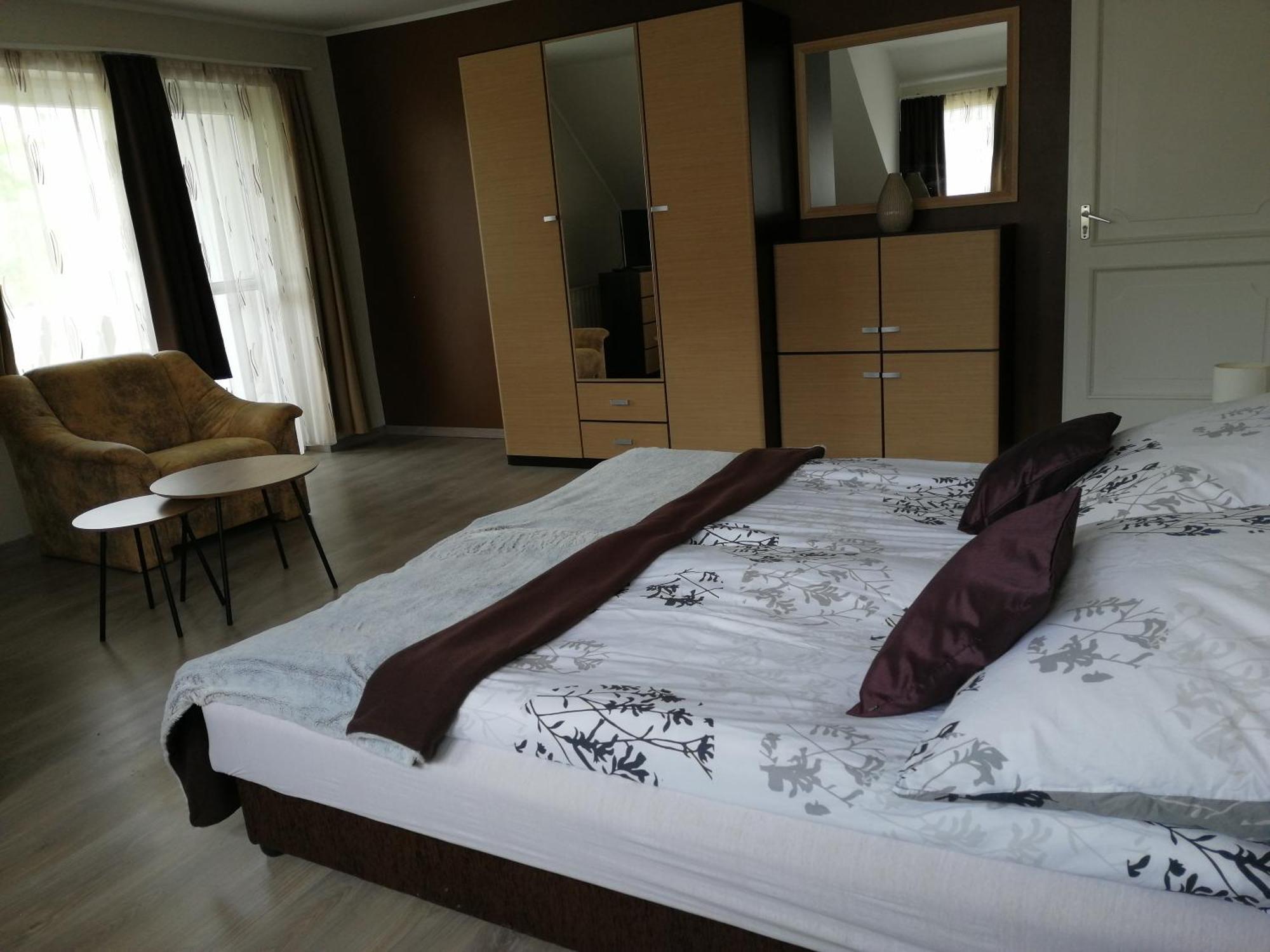 Betti Vendeghaz Apartment Alsopahok Exterior photo